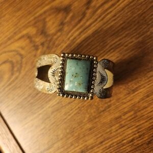 Vintage Native American Navajo Turquoise Cuff Bracelet